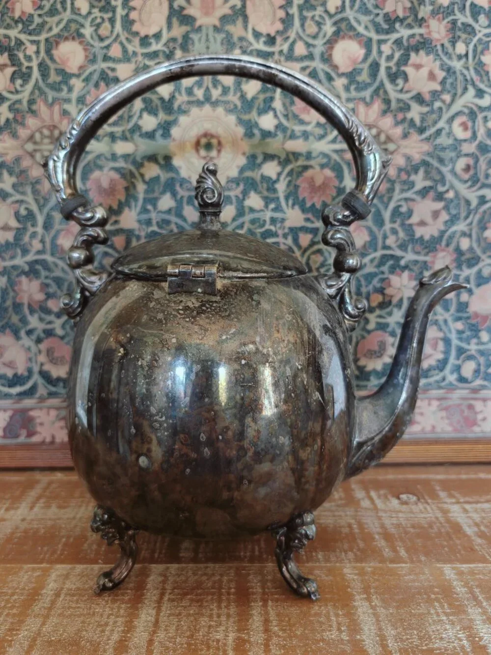 Vintage Sheridan Silver on Copper Ornate Footed Teapot Tea Kettle